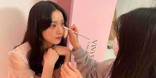 how your k pop idols get ready for the