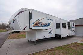 how to an rv from a private