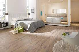Apakah desain lantai laminasi mirip dengan lantai kayu? Desain Kamar Tidur Lantai Kayu