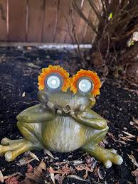 Solar Frog Garden Yard Decoration Resin