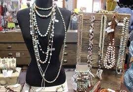 boutique clothing jewelry accessory
