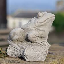 Frog Toad On Log Hand Cast Stone