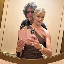 Howard Stern's wife, Beth, 50, shows off toned figure in bikini photos