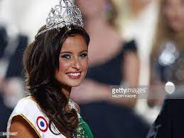 Miss France 2010 Malika Menard - 292 Miss France Beauty Pageant 2010 Bilder und Fotos - Getty Images