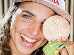 Yog champion jessica fox sets new records in rio. Tokyo Olympics Champion Canoeist Jess Fox Has Put Her Hand Up To Receive The Covid Vaccine