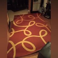 carpetes e tapetes de sala usados no