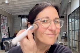 bobbi brown offers 3 simple beauty tips