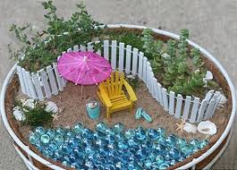 22 Miniature Garden Design Ideas To