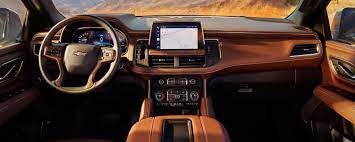 2022 chevy suburban interior features