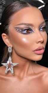 30 spring makeup trends 2022 crystal