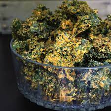 super crunchy kale chips raw vegan