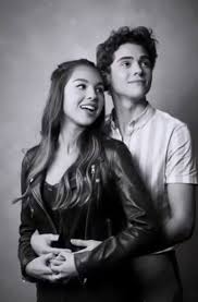 On october 5, joshua bassett and olivia rodrigo perform at elsie fest in nyc, and they took over the official hsmtmts. Olivia Rodrigo Joshua Bassett In 2020 High School Musical High School Musical Cast Cute Couples