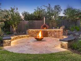40 Circular Fire Pit Seating Area Ideas
