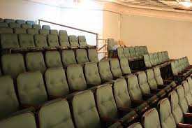 There Are 453 Seats Including 140 In The Balcony