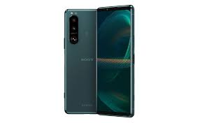 With the introduction of the sony xperia 1iii and xperia 5iii today, sony is hoping to make a big splash with its upgraded smartphone cameras. Smartphone Trio Sony Xperia 1 Iii Xperia 5 Iii Und Xperia 10 Iii News Dkamera De Das Digitalkamera Magazin