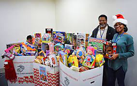 toys for tots drop off sites collecting