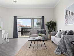 2 12 golden court frankston north vic