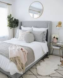 crystalin marie small guest bedroom