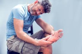 what causes numbness in legs and feet