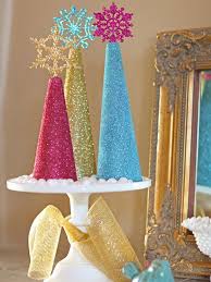make glitter tree decorations
