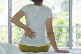 Sakit pinggang belakang sebelah kanan boleh terjadi disebabkan masalah hempedu seperti infeksi, ataupun obstruksi ke asid hempedu. Sakit Pinggang Sebelah Kiri Pertanda Apakah Ini