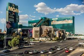 Mgm grand hotel & casino restaurants. Mgm Resorts Revenue Falls 91 Wsj