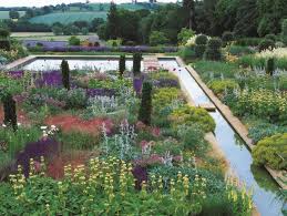 Traditional English Gardens With A