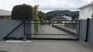 Manor Cantilever Sliding Gate Strong