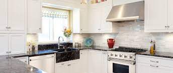 This kitchen system keeps everything organized with drawers for pots, knives, table linens, and dinnerware. Luxury Kitchen Appliance Packages Thor Kitchen