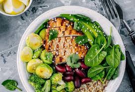 It's a good idea to go for a protein, a vegetable and a healthy starch for dinner—and the more satisfying it is, the more likely you are to enjoy eating it. What Can You Eat On A Low Potassium Diet
