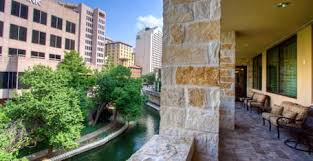 Featuring a swimming pool, a spa centre and a rooftop terrace, drury inn & suites san antonio riverwalk offers business accommodation in san antonio, 650 metres from the alamo. Drury Inn Riverwalk Book Drury Inn And Suites San Antonio Riverwalk Tx Hotel Expedia