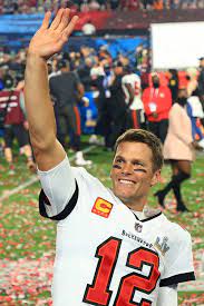 Tom Brady Shows Off His 7 Super Bowl ...