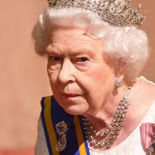 Reina isabel hotel & suites. Last Minute Queen Elizabeth Ii Prepares Her Succession On The Throne Archyde