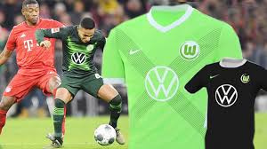 Vfl wolfsburg trikots, wolfsburg geschäft. Der Vfl Wird Heller Wolfsburg Gegen Bayern Schon In Neuen Trikots Sportbuzzer De