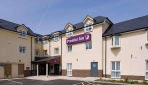 The hotel is very clean, the rooms are exactly as you would expect from the premier inn chain. Book Cornwall Hotels Today Premier Inn