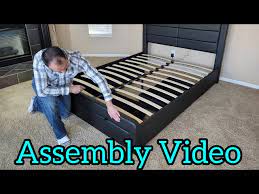 Yaheetech Queen Sized Bed Frame