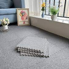 soft interlocking carpet tiles with