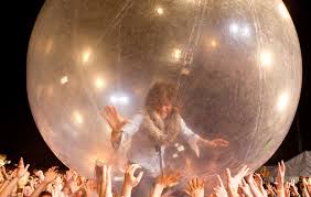 the flaming lips perform race for the