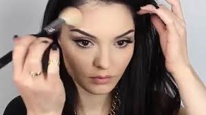 tutorial kecantikan makeup ala kylie
