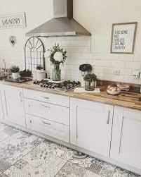 a guide to shabby chic kitchen décor