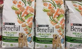 purina beneful offers dry dog food that