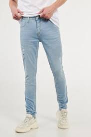 jeans rotos para hombre en varios fits
