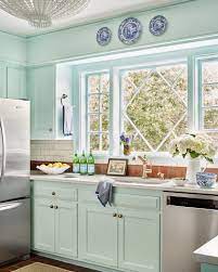 decorate with mint green in the kitchen