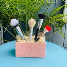 cute makeup brush holder for any size
