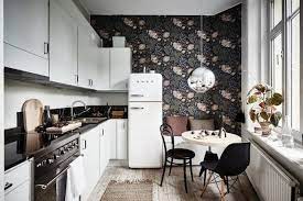 Kitchens That Wow With Wallpaper