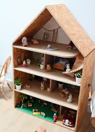 diy fabriquer une maison de poupées en bois