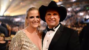 Garth brooks first married songwriter sandy mahl in 1986. Garth Brooks S Ex Wife On His Marriage To Trisha Yearwood In Documentary