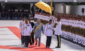 Kita sedih kerana telah kehilangan seorang pemimpin hebat dan berkaliber. Malaysiakini Agong Ke 15 Kemangkatan Sultan Abdul Halim Liputan Penting 2017