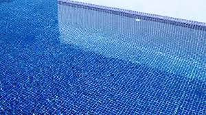 Cleaning the pool starting from each section, pour down a small amount of your muriatic acid from the top, moving the can across for full coverage. How To Choose The Best Pool Tile Cleaner