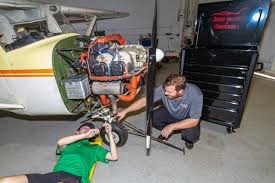 become an a p aircraft mechanic in 12
